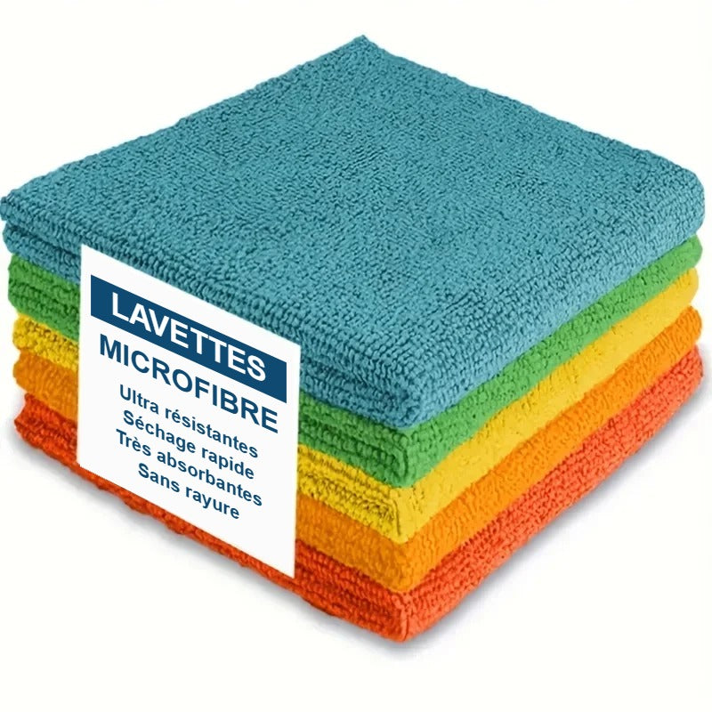 Pile de lavettes microfibre de couleurs assorties