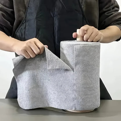 Feuille détachée du rouleau d’essuie-tout microfibre